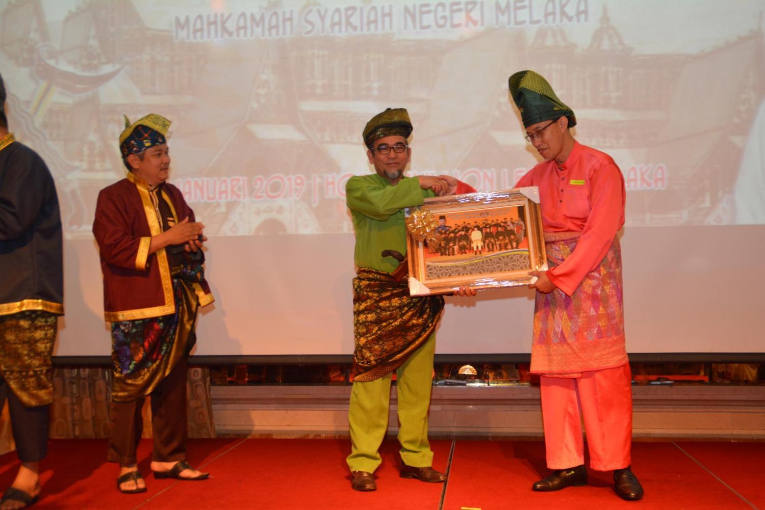Majlis Makan Malam Tautan Kasih dan Jasamu Dikenang