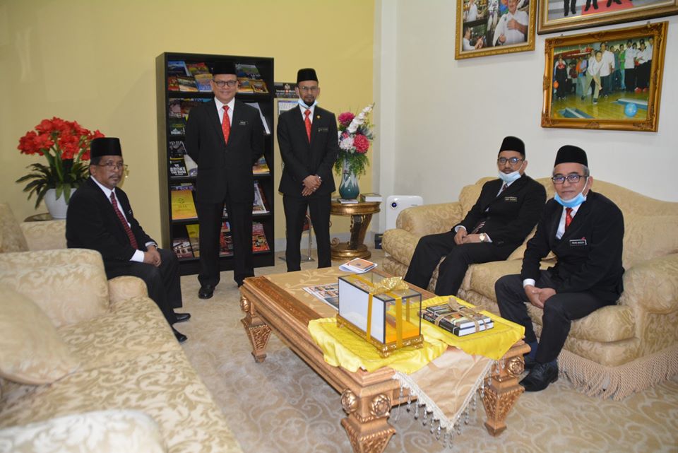 Sesi Kunjung Hormat Tuan Yang Terutama Yang Dipertua Negeri Melaka