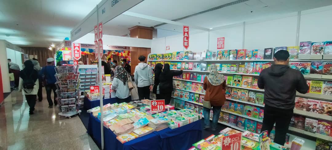 Program Lawatan ke Pesta Buku Antarabangsa Kuala Lumpur 2022 (PBAKL)